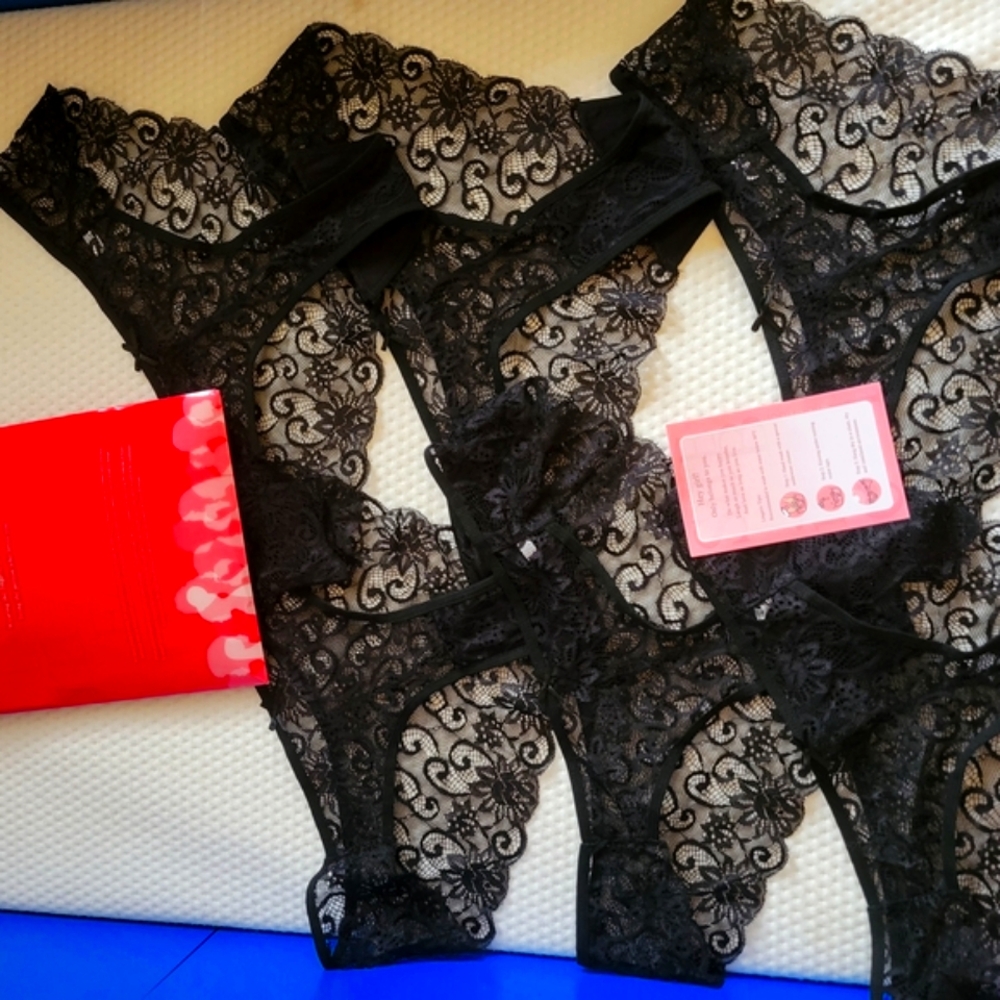 Elegant Black Lace Lingerie Set